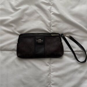 black pebbled leather Coach Corner Zip Wristlet
